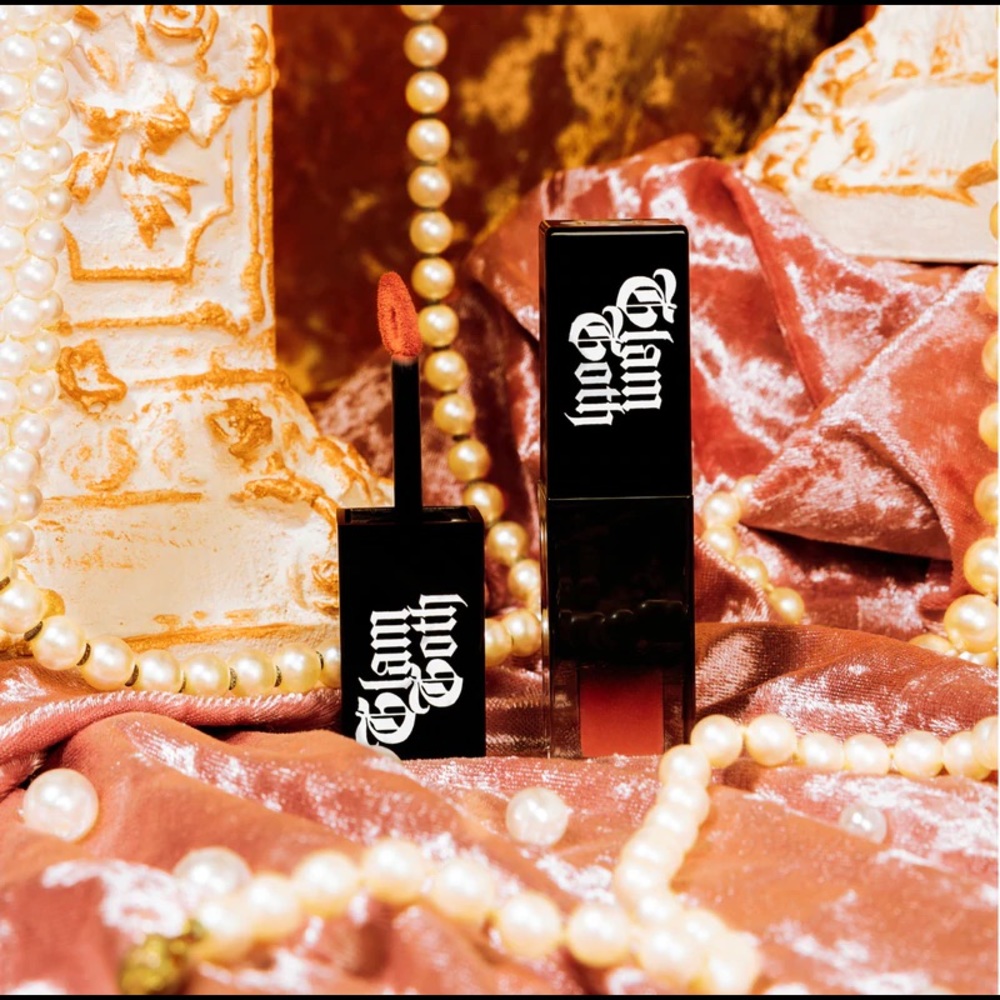 BNIB- Glam Goth Beauty “Death Of Venus” Death-Proof Liquid to Matte Lipstick